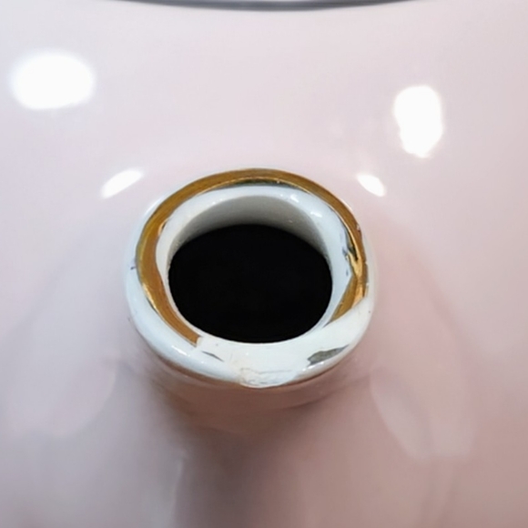 Kids tea cups and saucers And Tea Pot • Brand : F.A.O - Schwarz • - Picture 7 of 7